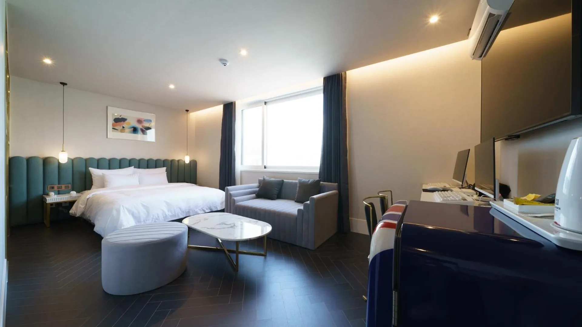 Busan H Avenue Jeonggwan Branch 0*,  Sydkorea