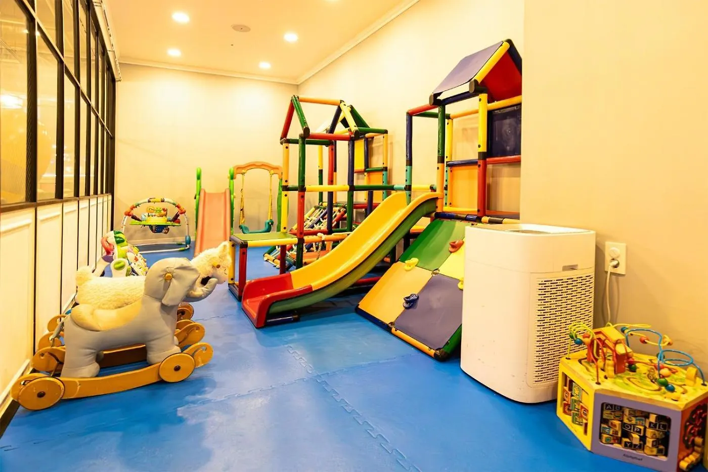 Hotel Busan H Avenue Jeonggwan Branch